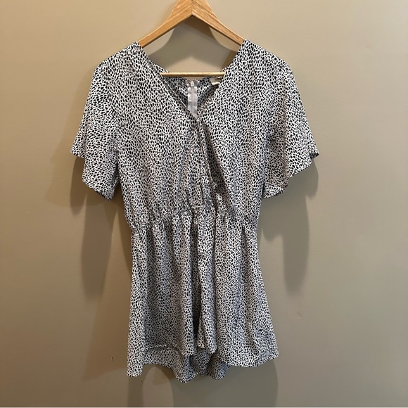 Umgee Pants - Umgee Women's Black and White Patterned Romper